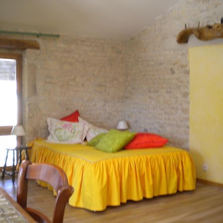 Apartament Au Col De Cygne Blanzac-les-Matha Zewnętrze zdjęcie