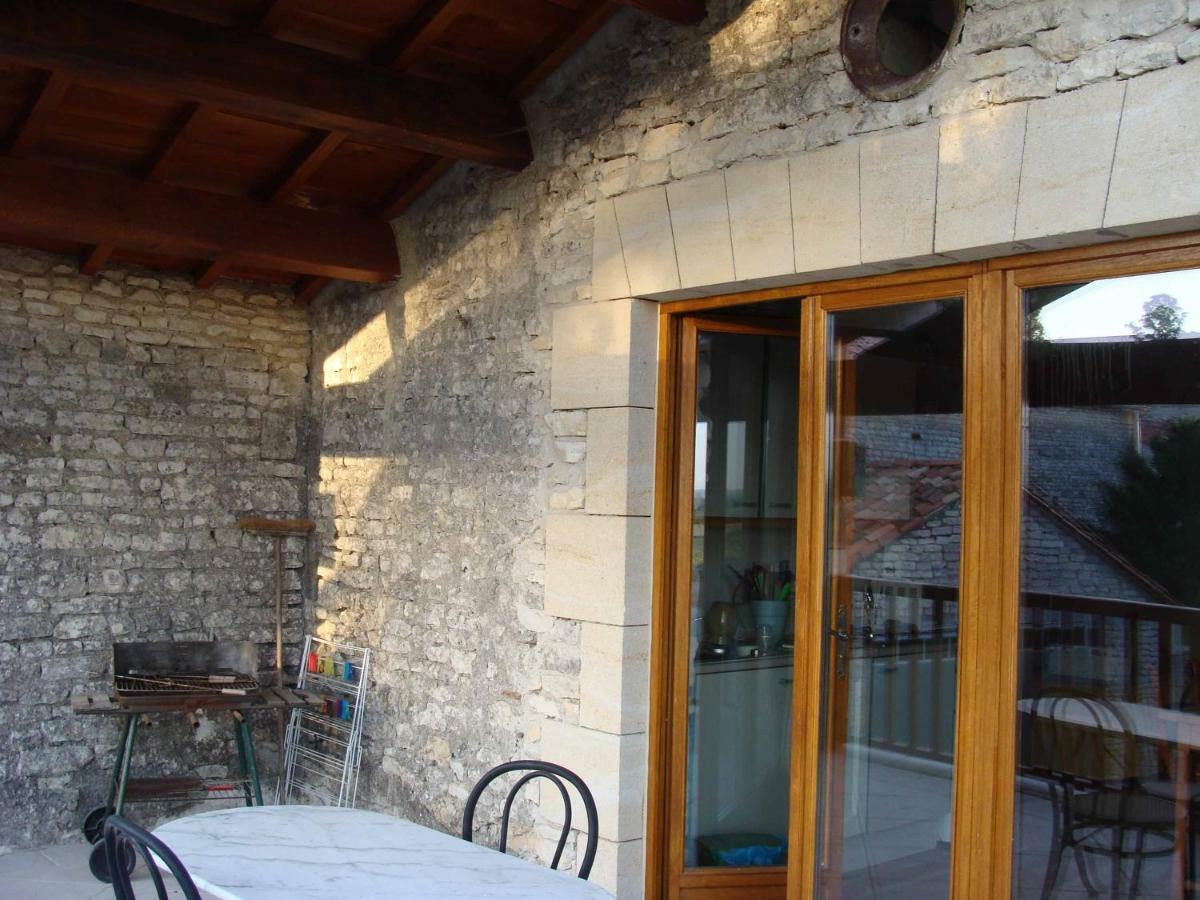 Apartament Au Col De Cygne Blanzac-les-Matha Zewnętrze zdjęcie